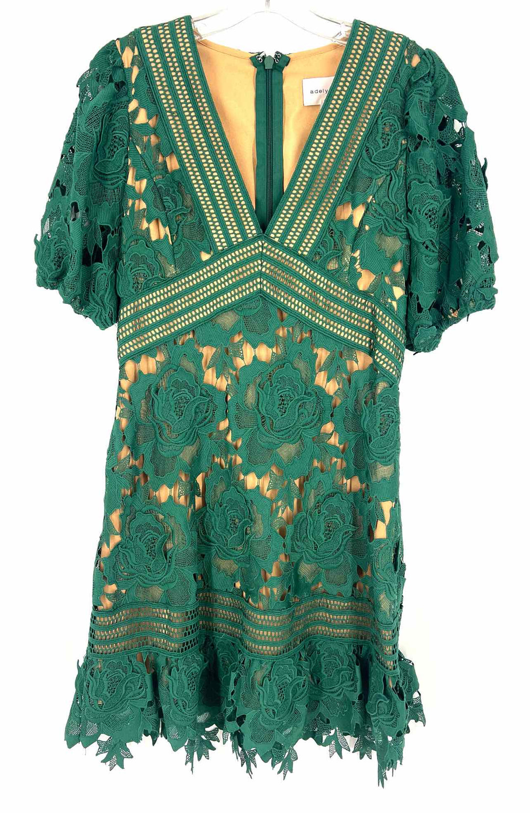 adelyn rae green dress Size M Green/Lt Brown Layered Floral Crochet Designer – Another Season Consignments Green satin short prom EN39 Size:4X-Large/20-20.5 Neck/36-37 Sleeve 54 length Polyester Hand